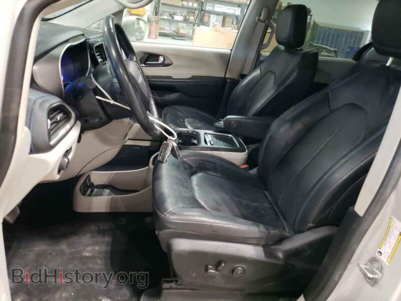 2021 Chrysler PACIFICA (VIN 2C4RC1L76MR586048) — photo 7 of 14
