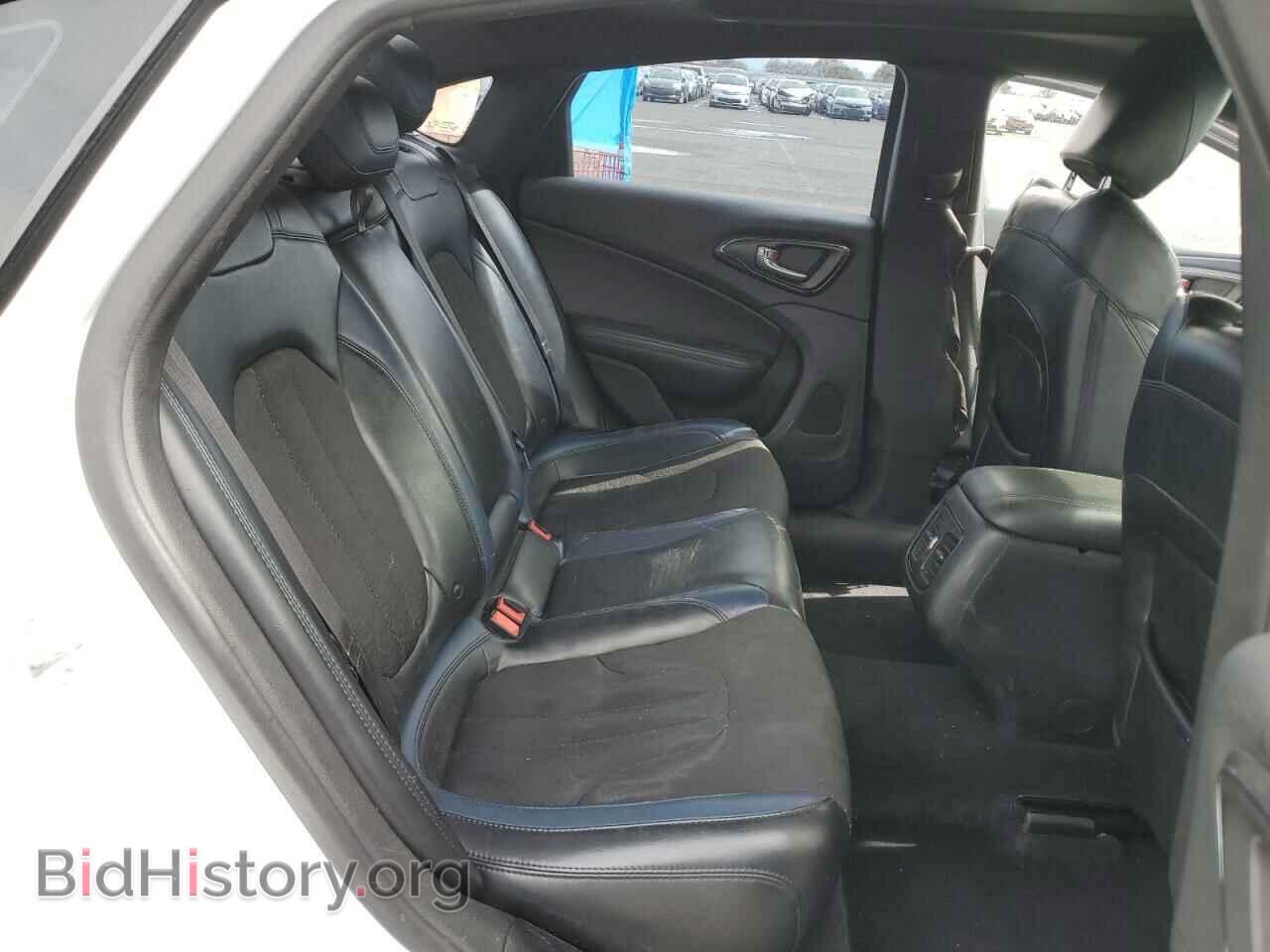 2015 CHRYSLER 200 - VIN: 1C3CCCBG1FN531482 - Фото 10