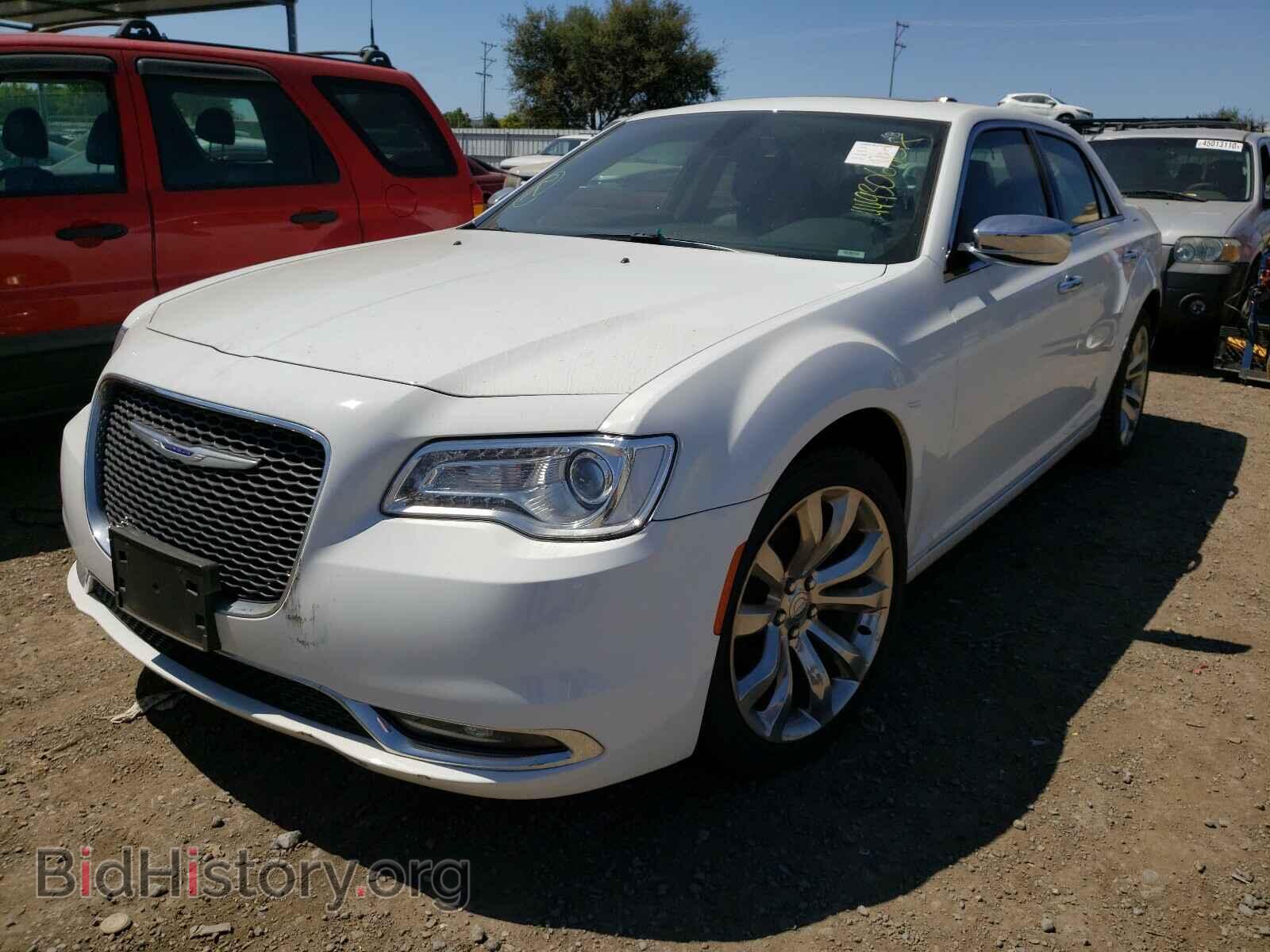 2020 CHRYSLER 300 - VIN: 2C3CCAEG2LH108785 - Фото 2