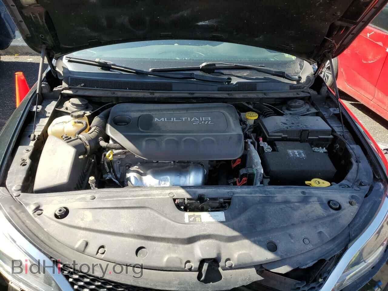 2016 CHRYSLER 200 - VIN: 1C3CCCAB6GN175750 - Фото 11