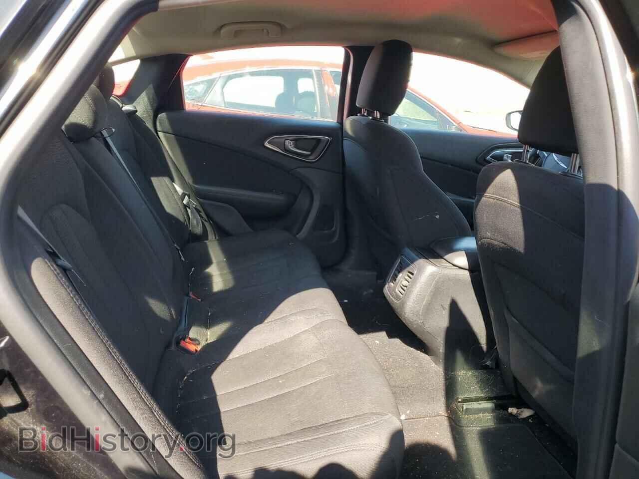 2016 CHRYSLER 200 - VIN: 1C3CCCAB6GN175750 - Фото 10