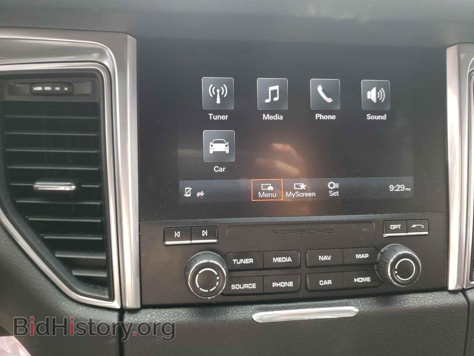 2017 PORSCHE MACAN - VIN: WP1AA2A59HLB04051 - Photo 9