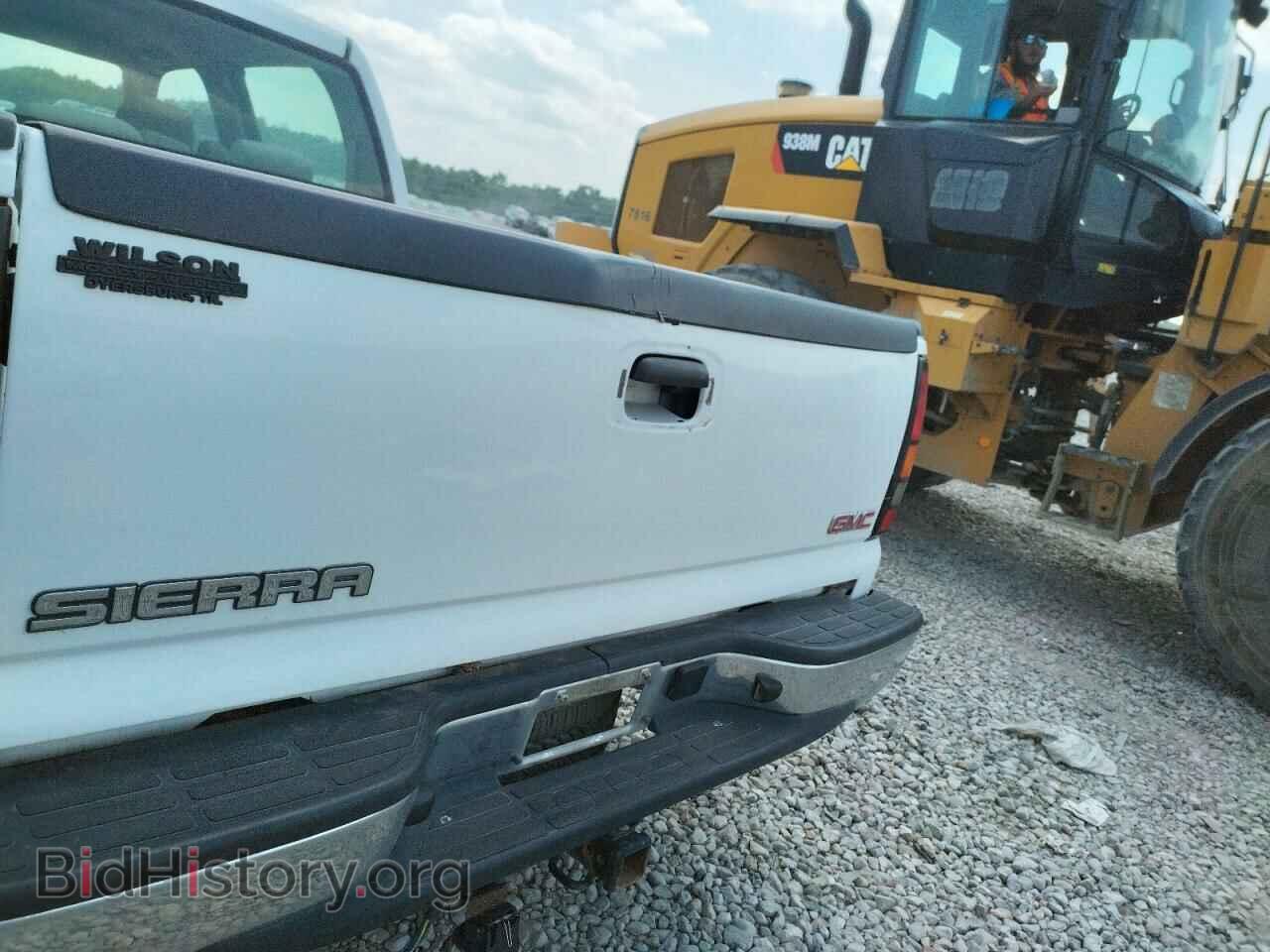 2006 GMC SIERRA - VIN: 2GTEC13V561324925 - Фото 3