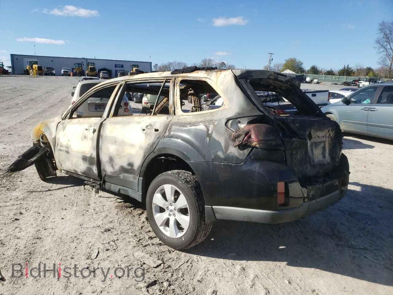 2011 SUBARU OUTBACK - VIN: 4S4BRBKC2B3440087 - Photo 2