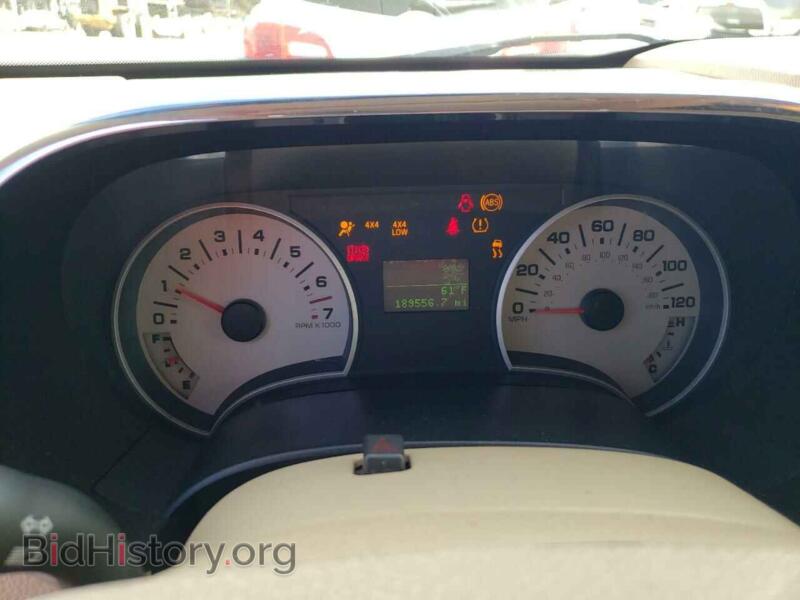 2006 Ford EXPLORER (VIN 1FMEU74E66UA58524) — photo 9 of 12