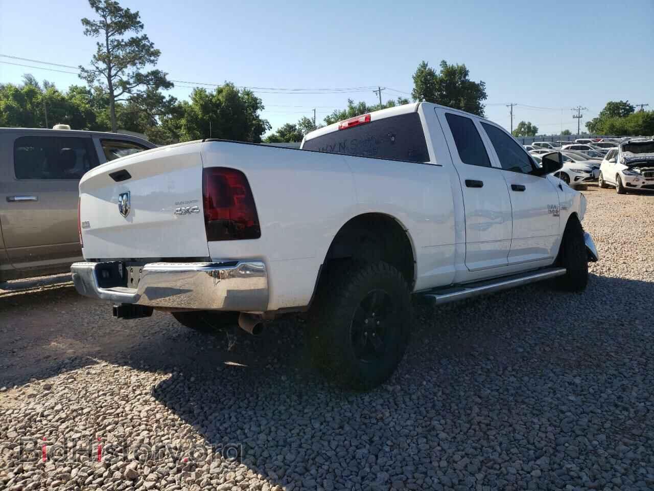2019 RAM 1500 - VIN: 1C6RR7FT0KS519393 - Фото 4