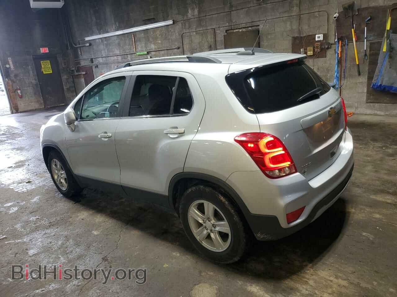 2019 CHEVROLET TRAX - VIN: 3GNCJLSB3KL318847 - Фото 2