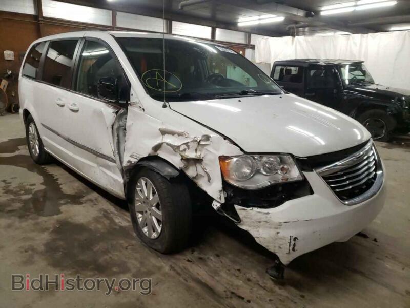 2016 Chrysler MINIVAN Town & COU (VIN 2C4RC1BG9GR286624) — фото 1 из 10, Copart, повреждение: передняя часть