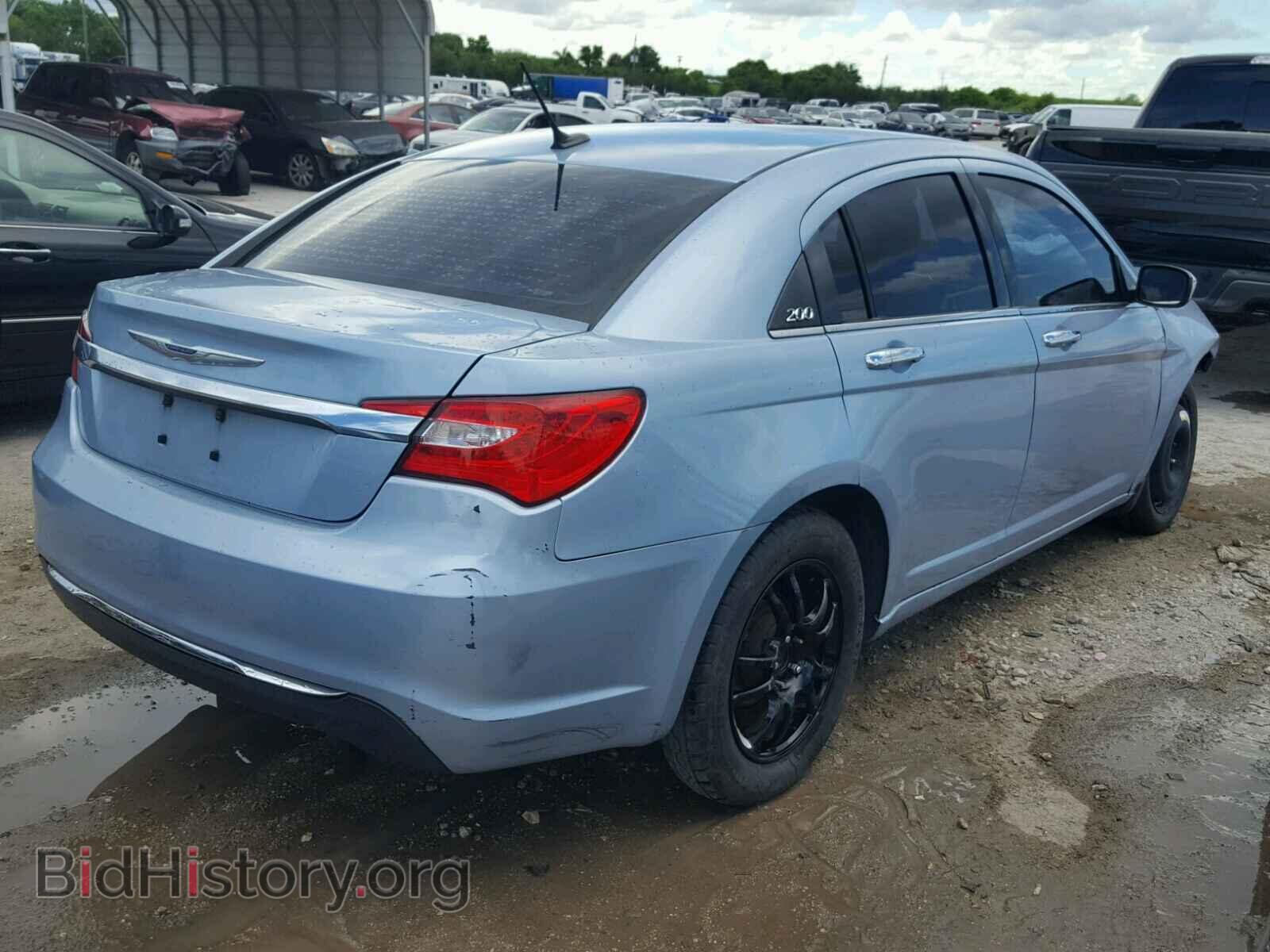 2012 CHRYSLER 200 - VIN: 1C3CCBCB2CN186181 - Фото 4