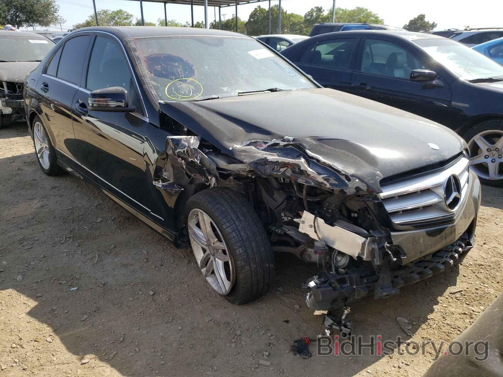 Photo WDDGF4HB7DA798402 - MERCEDES-BENZ C CLASS 2013