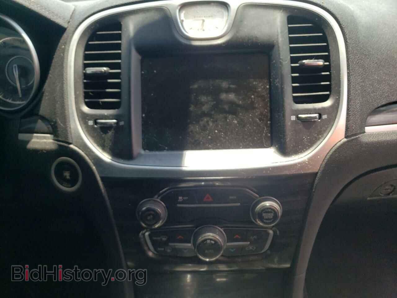 2015 CHRYSLER 300 - VIN: 2C3CCAAG1FH930195 - Фото 9