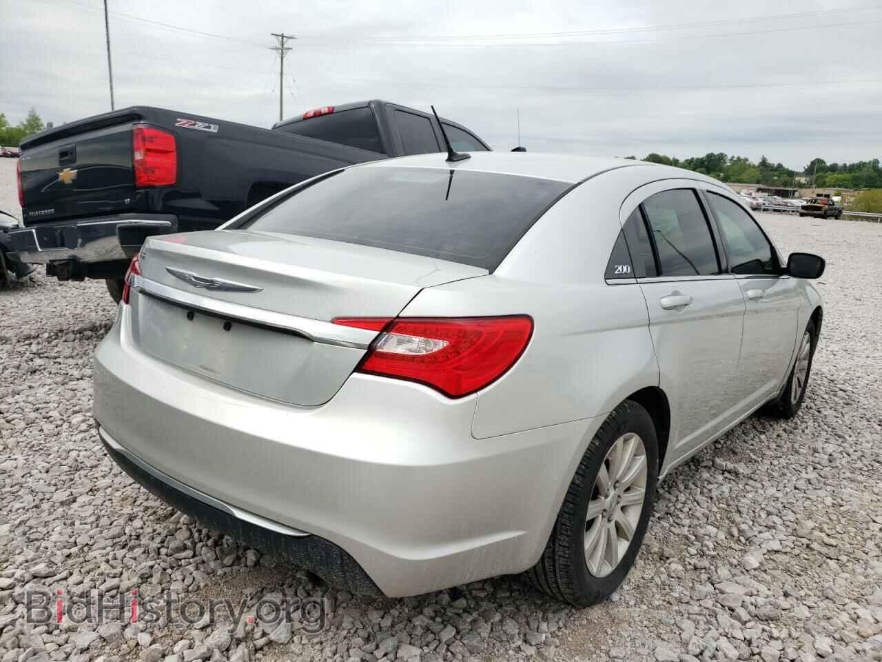 2011 CHRYSLER 200 - VIN: 1C3BC1FB2BN625492 - Фото 4