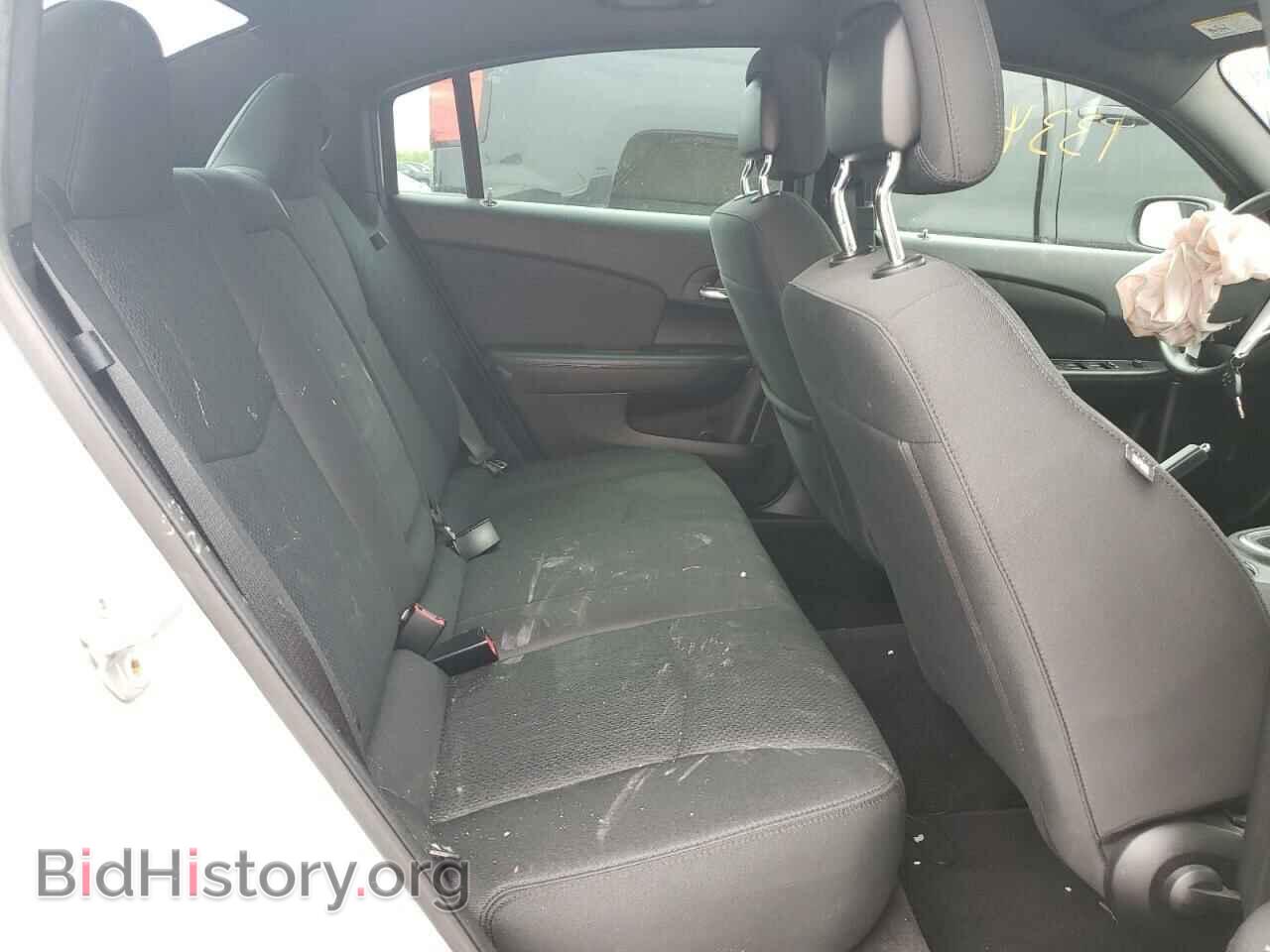 2011 CHRYSLER 200 - VIN: 1C3BC1FB2BN625492 - Фото 6