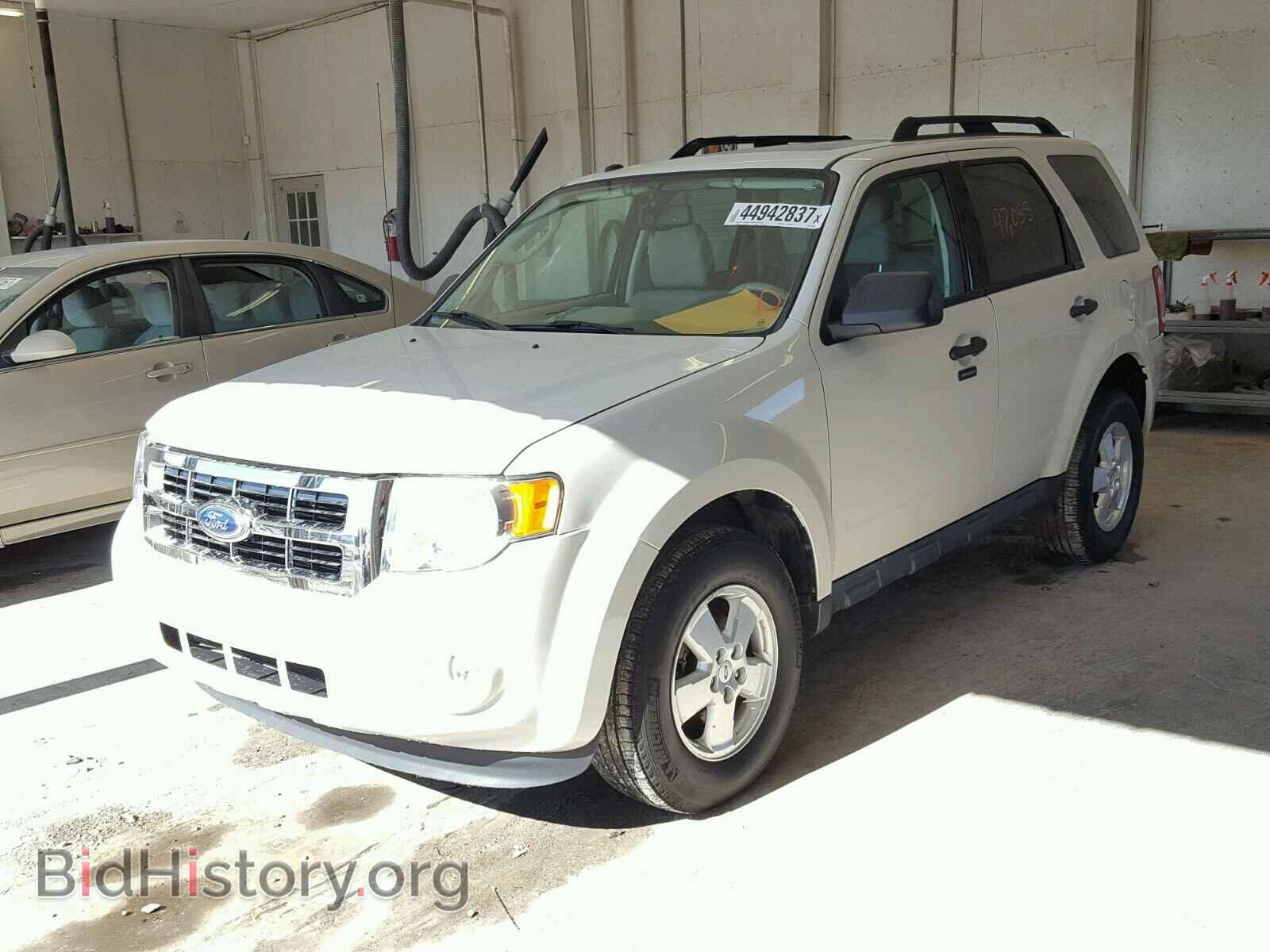 2011 FORD ESCAPE - VIN: 1FMCU0D75BKB52481 - Photo 2