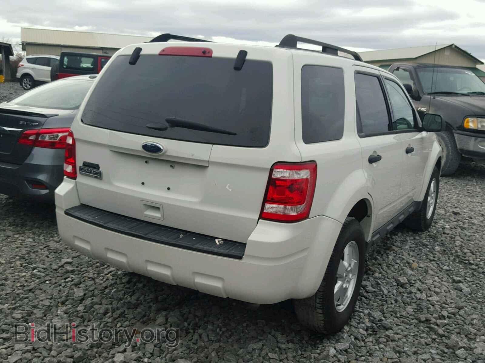 2011 FORD ESCAPE - VIN: 1FMCU0D75BKB52481 - Photo 4