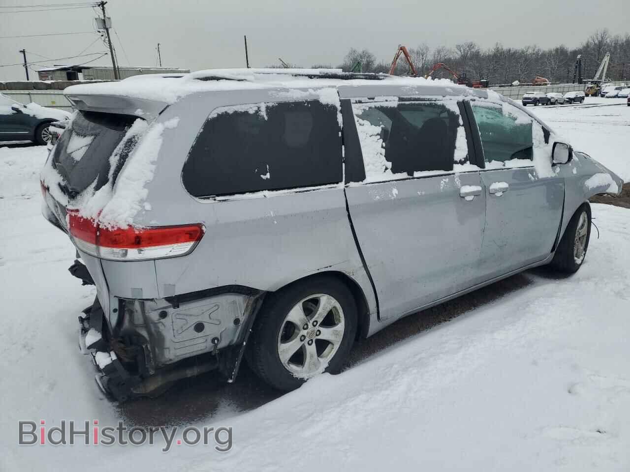 2011 TOYOTA All Models - VIN: 5TDKK3DC4BS172959 - Photo 3