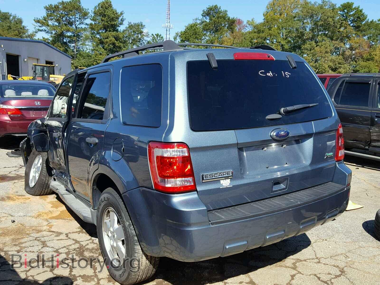 2011 FORD ESCAPE - VIN: 1FMCU0DG6BKB43739 - Фото 3