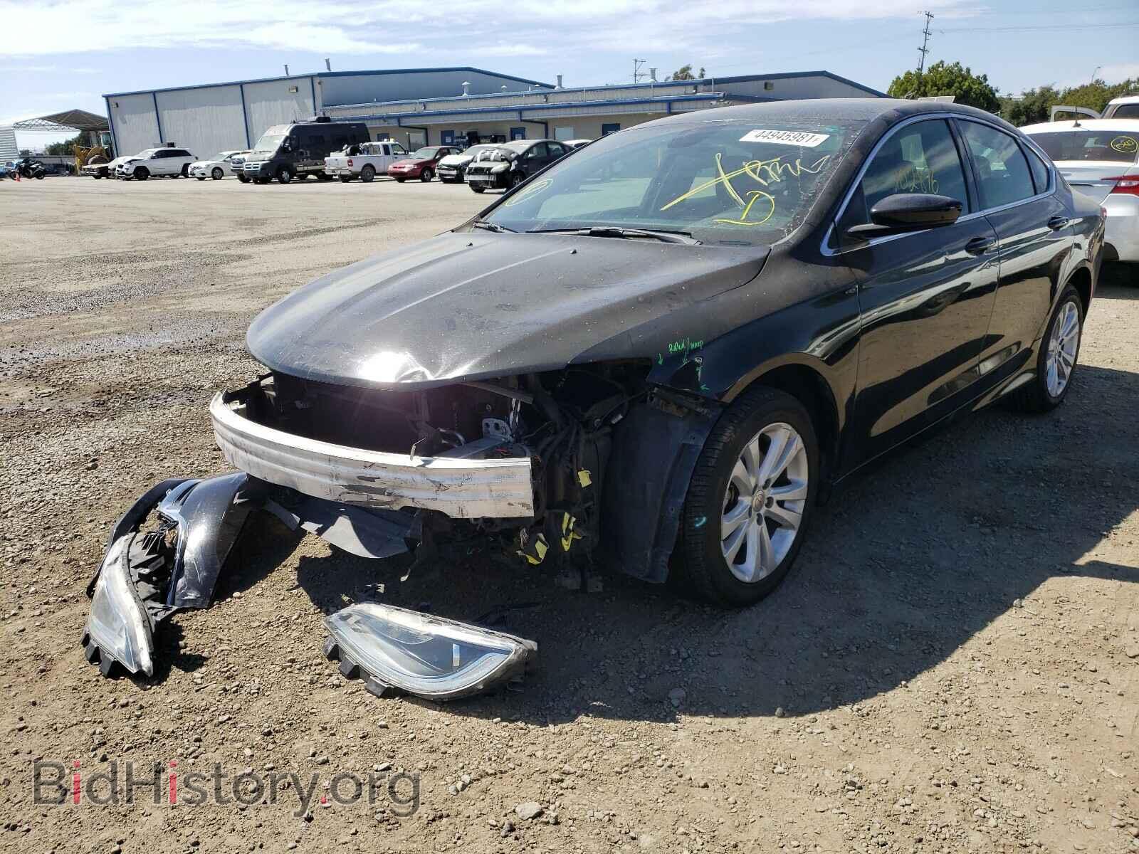 2015 CHRYSLER 200 - VIN: 1C3CCCAB3FN710838 - Фото 2