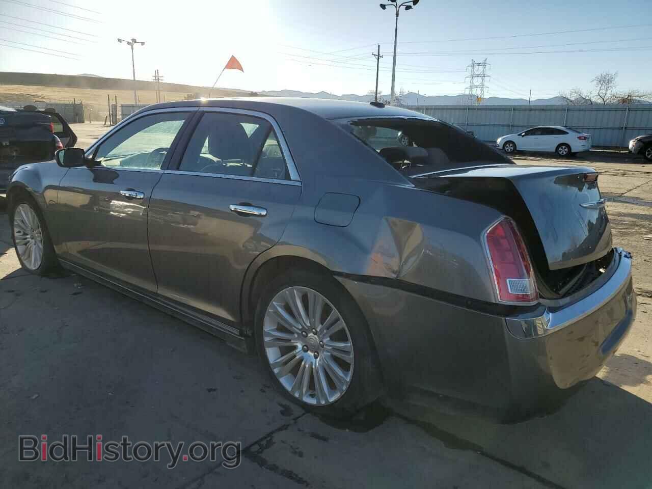 2012 CHRYSLER 300 - VIN: 2C3CCACG9CH223547 - Фото 2