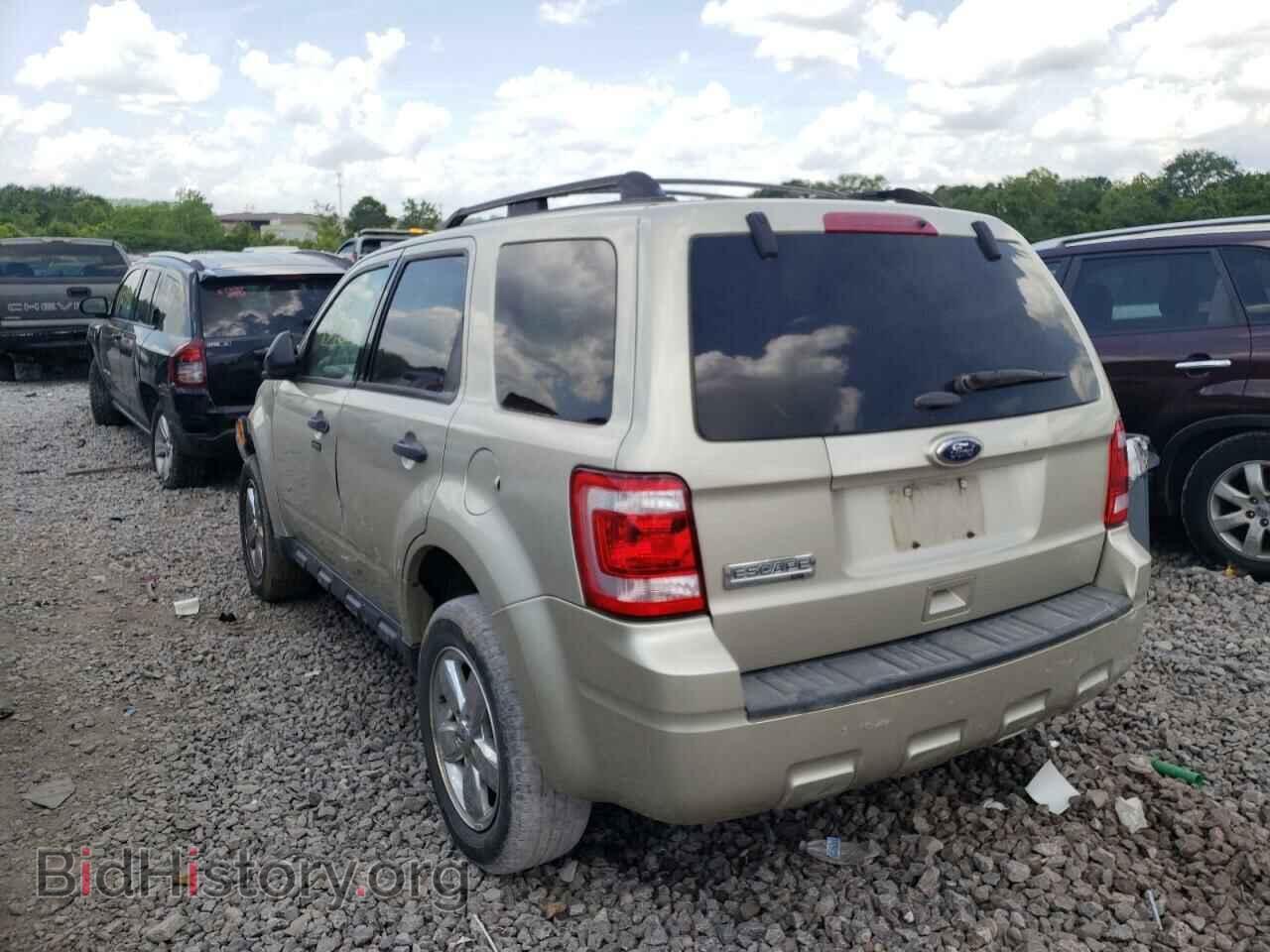 2011 FORD ESCAPE - VIN: 1FMCU0D77BKC47771 - Фото 3