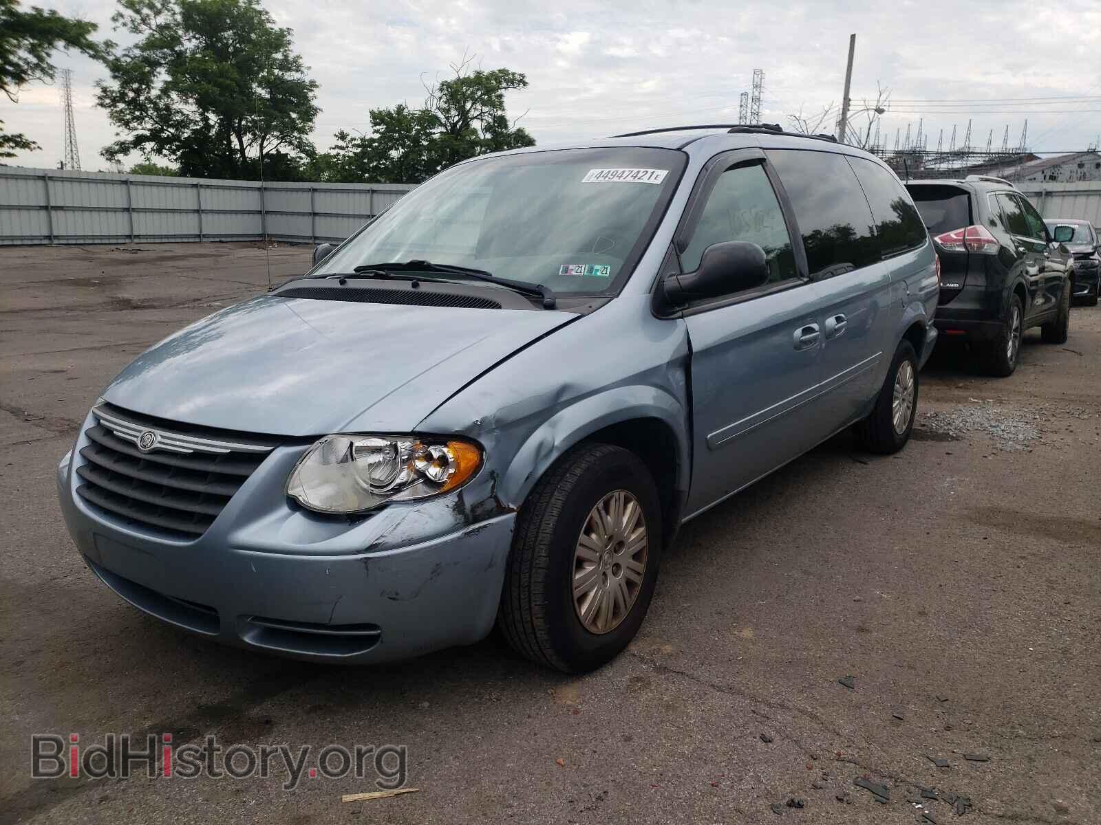2006 CHRYSLER MINIVAN - VIN: 2A4GP44RX6R847398 - Фото 2