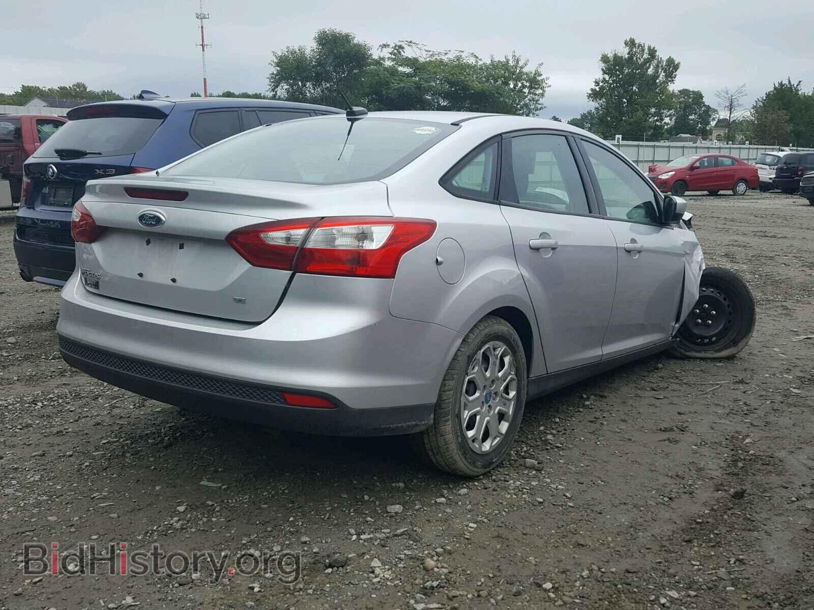 2012 Ford FOCUS (VIN 1FAHP3F27CL156344) — фото 4 из 10