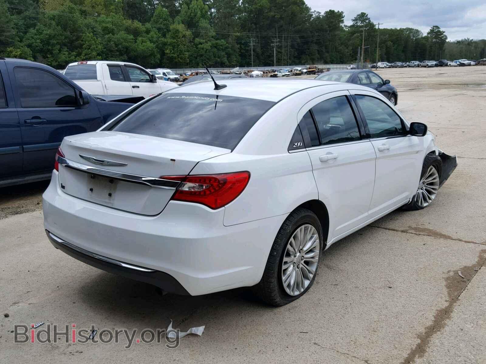 2013 CHRYSLER 200 - VIN: 1C3CCBAB7DN671095 - Photo 4