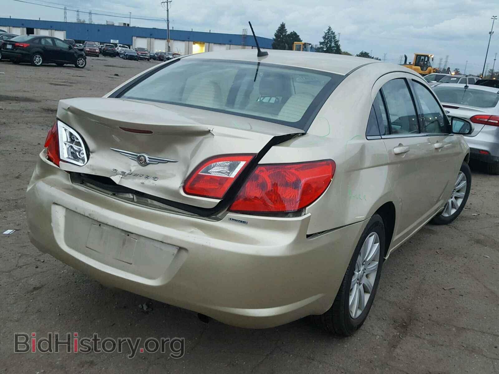 2010 CHRYSLER SEBRING - VIN: 1C3CC5FB9AN204816 - Фото 4
