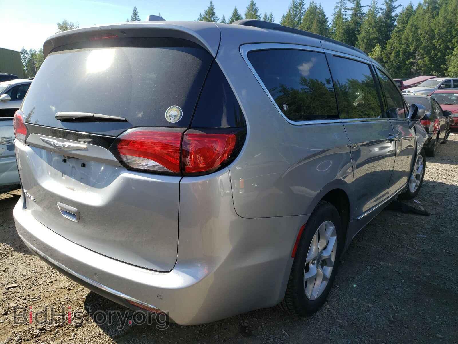 2017 CHRYSLER PACIFICA - VIN: 2C4RC1BG1HR826887 - Photo 4