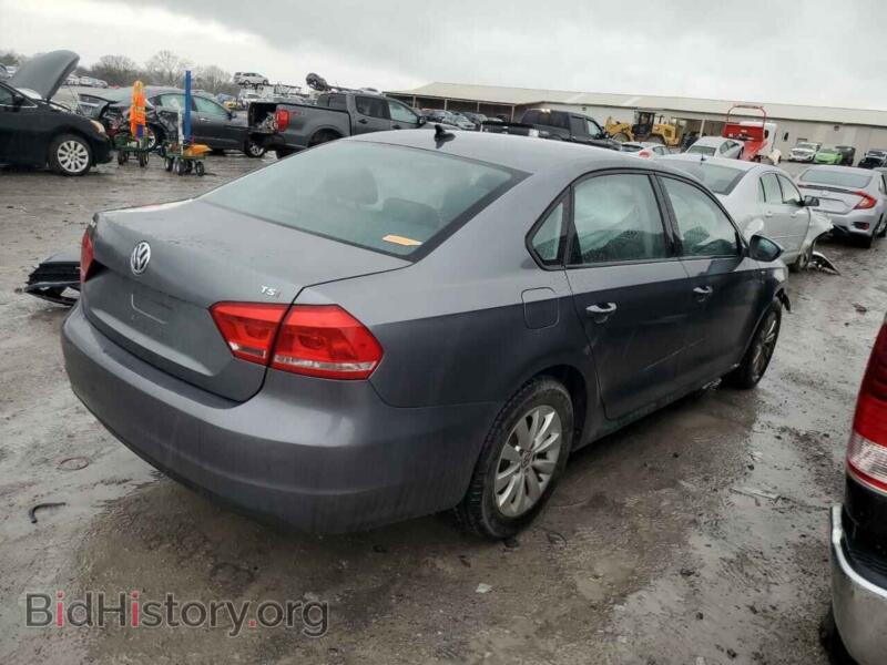 2015 Volkswagen PASSAT (VIN 1VWAT7A33FC044382) — фото 3 из 13