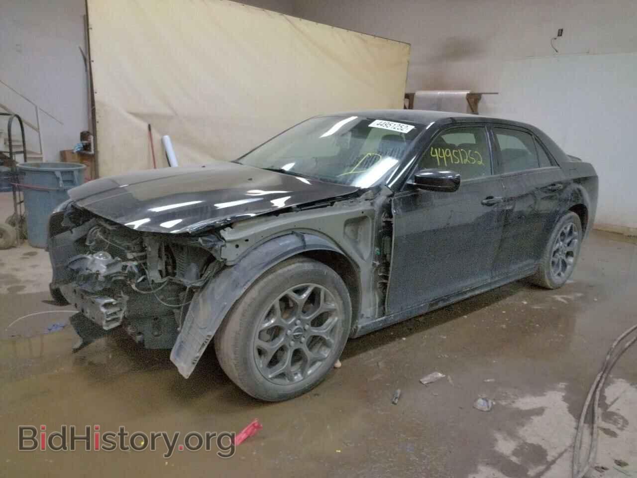 2017 CHRYSLER 300 - VIN: 2C3CCAGG2HH585818 - Фото 2