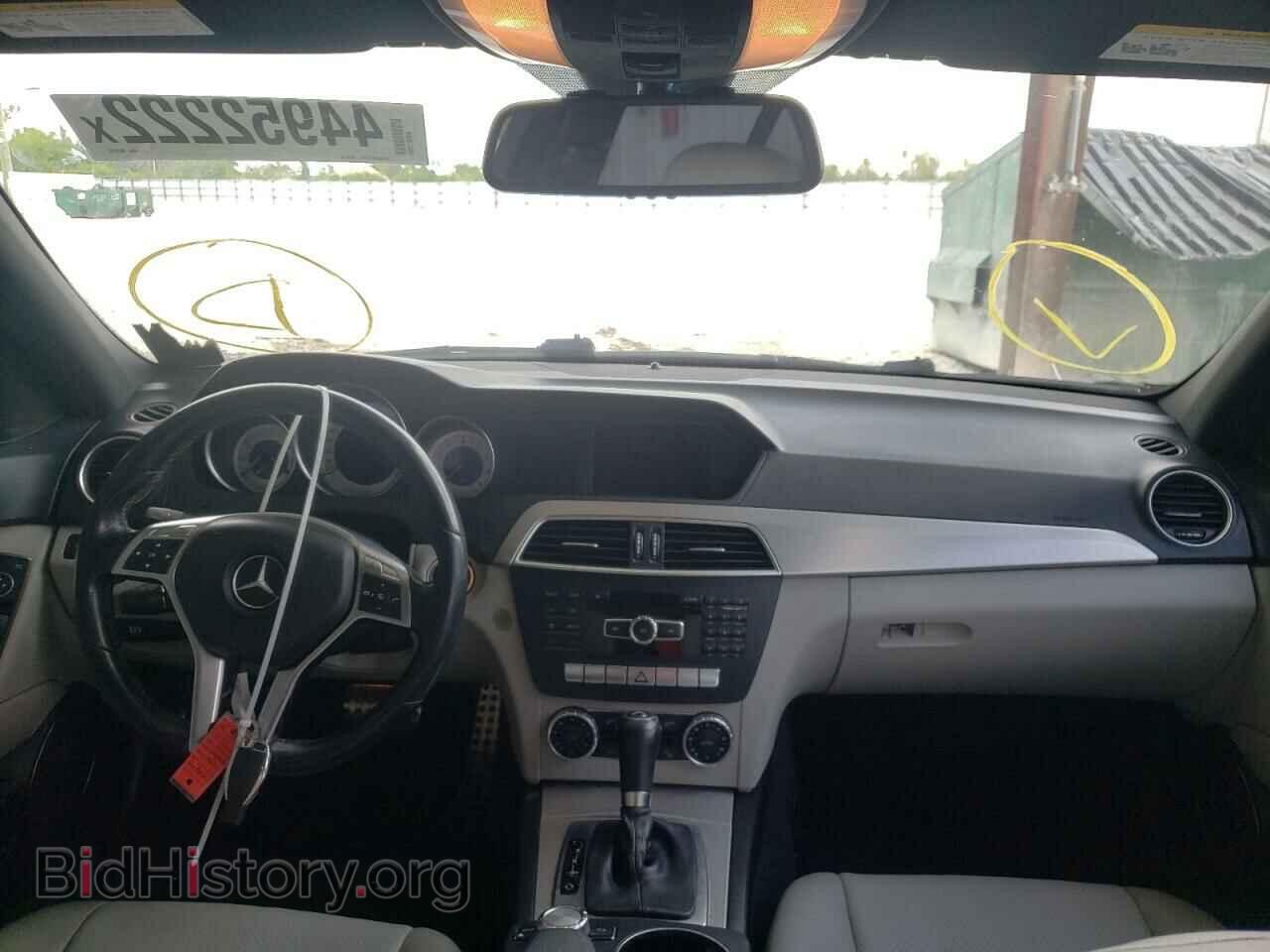 2012 MERCEDES-BENZ C-CLASS - VIN: WDDGF4HB9CR237151 - Фото 9