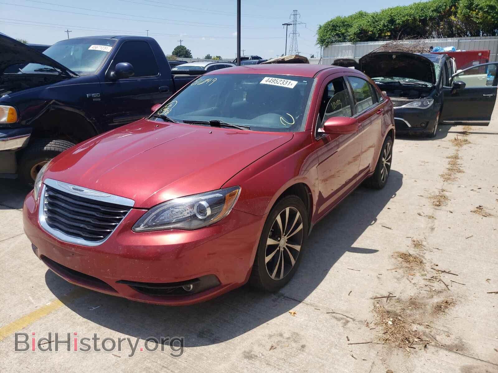 2013 CHRYSLER 200 - VIN: 1C3CCBBB6DN516049 - Фото 2