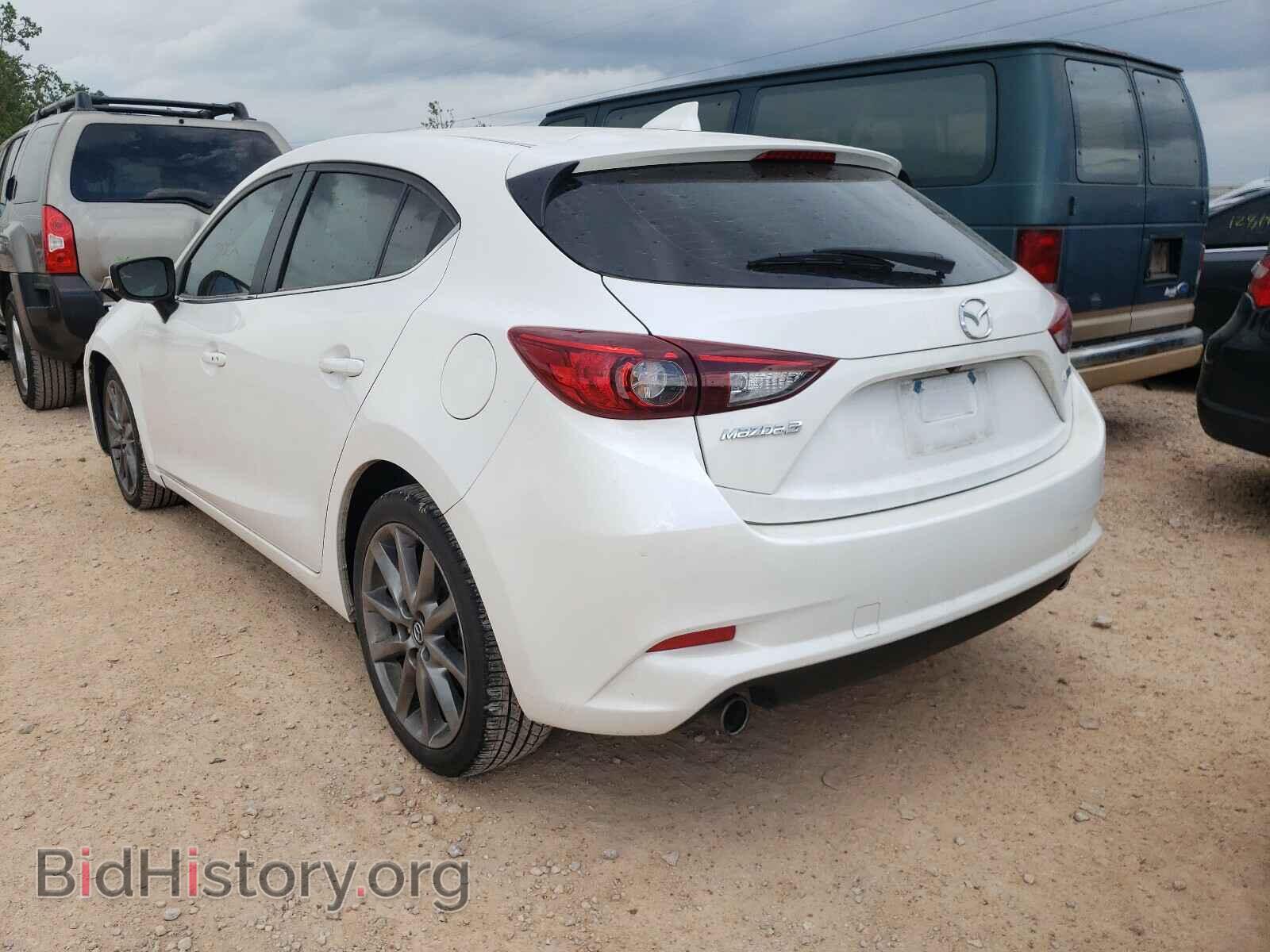 2018 MAZDA 3 - VIN: 3MZBN1L39JM241590 - Фото 3
