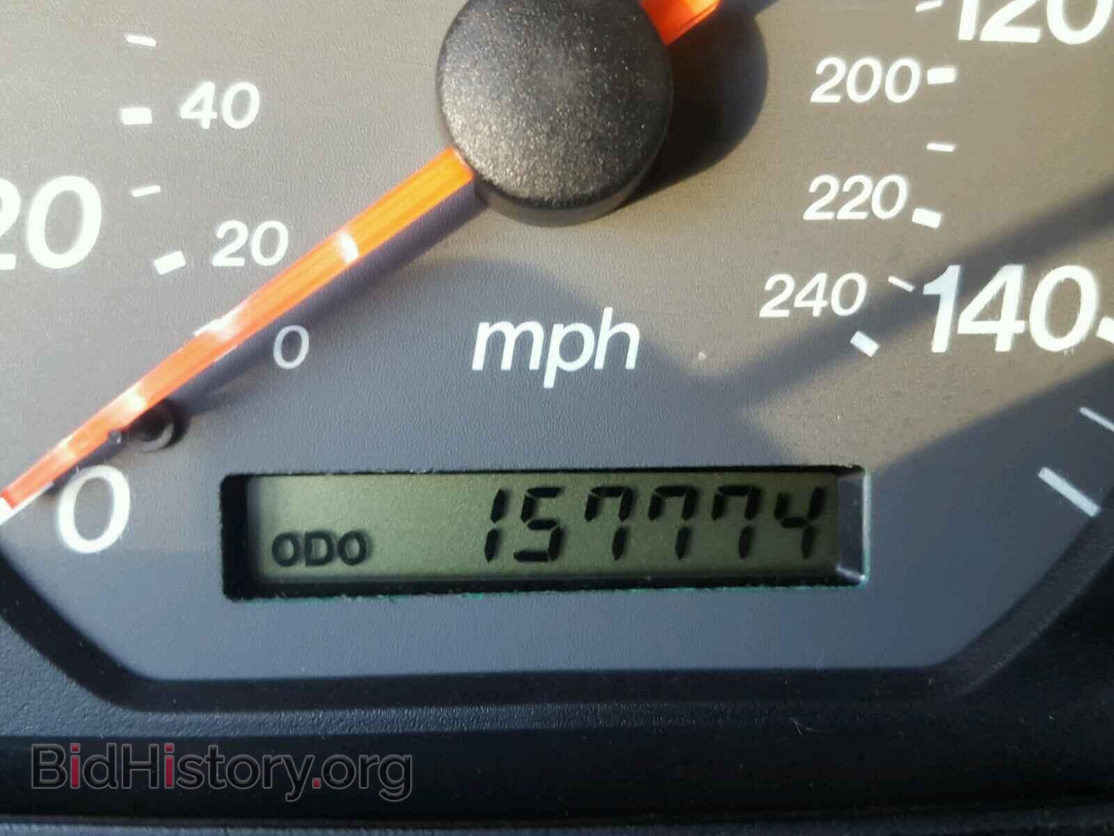 2000 MAZDA 626 - VIN: 1YVGF22C9Y5147989 - Фото 8
