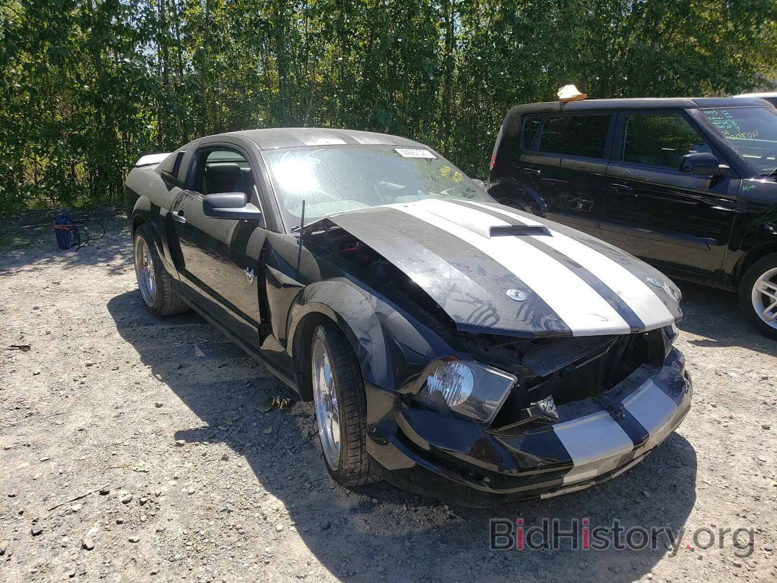 Photo 1ZVFT80N075270531 - FORD MUSTANG 2007