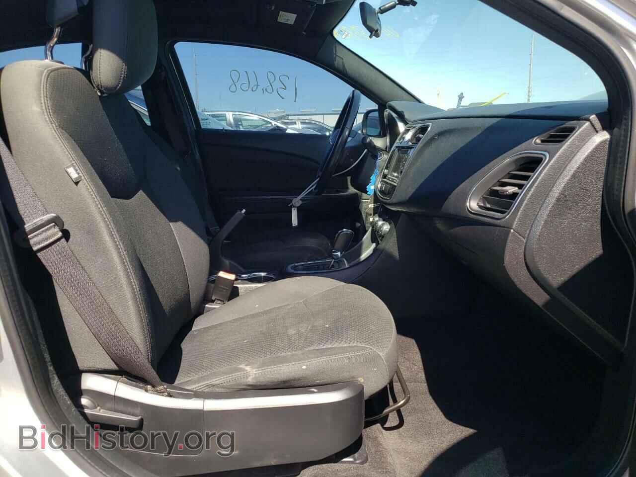 2011 CHRYSLER 200 - VIN: 1C3BC1FB5BN527203 - Фото 5