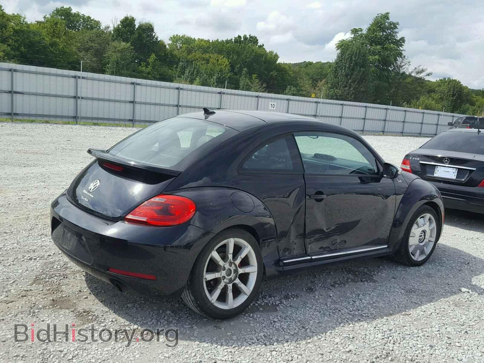 2013 VOLKSWAGEN BEETLE - VIN: 3VWVS7AT3DM690893 - Фото 4