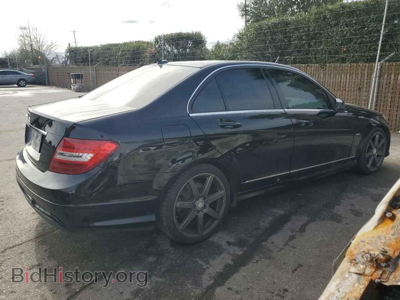 2012 MERCEDES-BENZ C-CLASS - VIN: WDDGF4HB1CA629328 - Фото 3