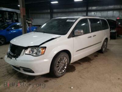 2015 Chrysler MINIVAN Town & COU, белый — VIN 2C4RC1CG6FR753334, Copart