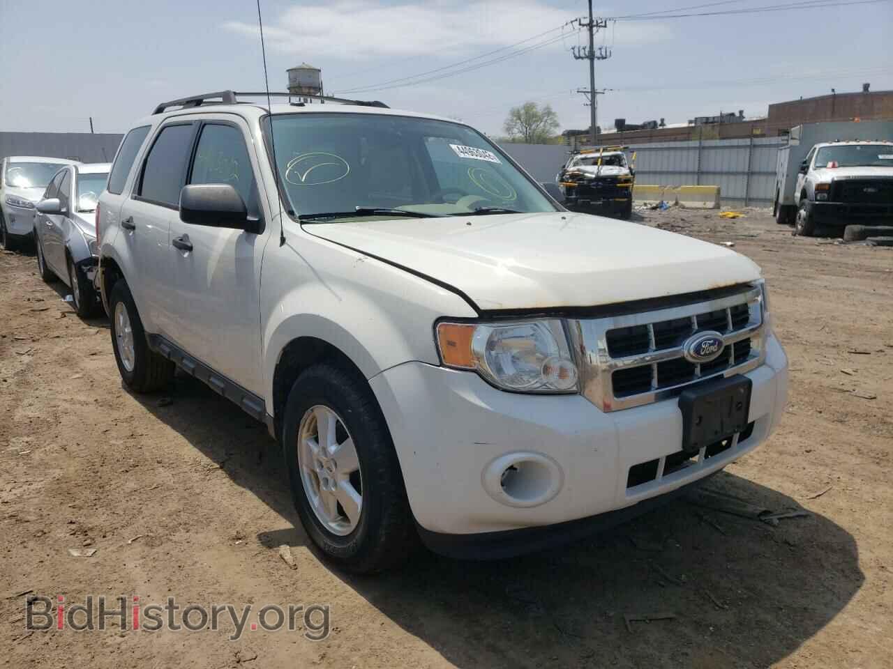 Фотография 1FMCU0D74BKA66854 - FORD ESCAPE 2011