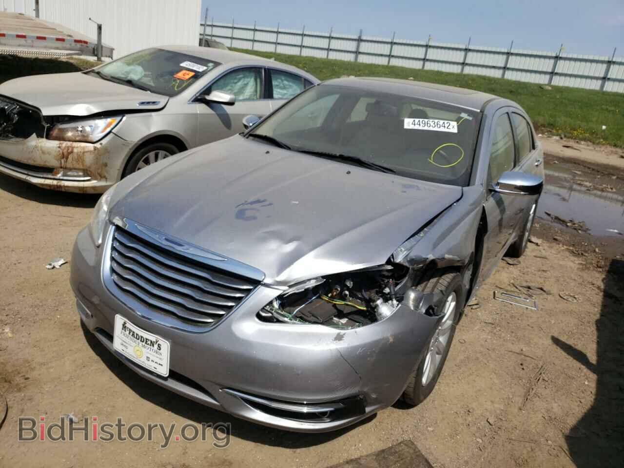 2013 CHRYSLER 200 - VIN: 1C3CCBCG9DN690062 - Photo 2