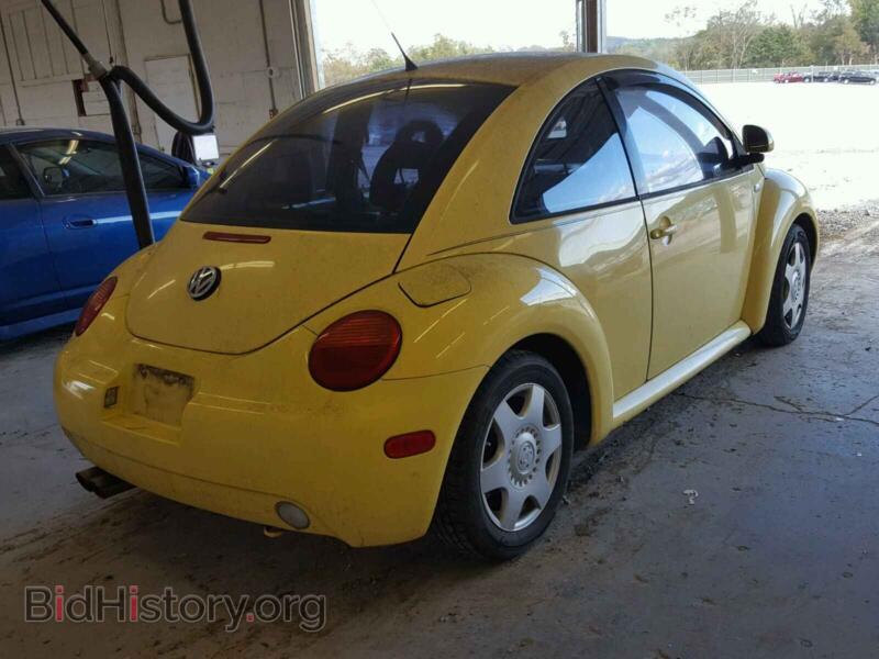 2000 Volkswagen BEETLE (VIN 3VWCC21C4YM455352) — photo 4 of 10