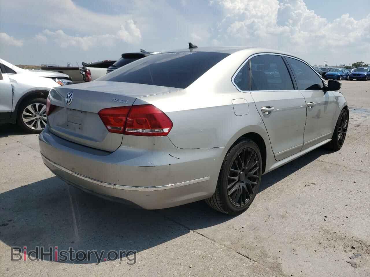 2013 VOLKSWAGEN PASSAT - VIN: 1VWCN7A31DC036636 - Фото 4