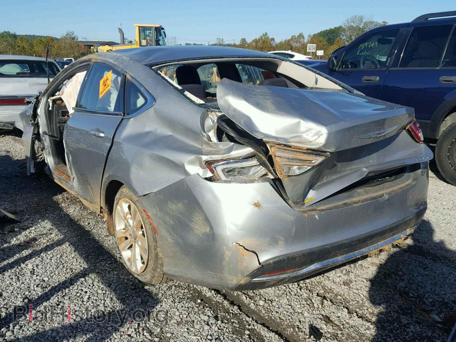 2015 CHRYSLER 200 - VIN: 1C3CCCABXFN637192 - Photo 3
