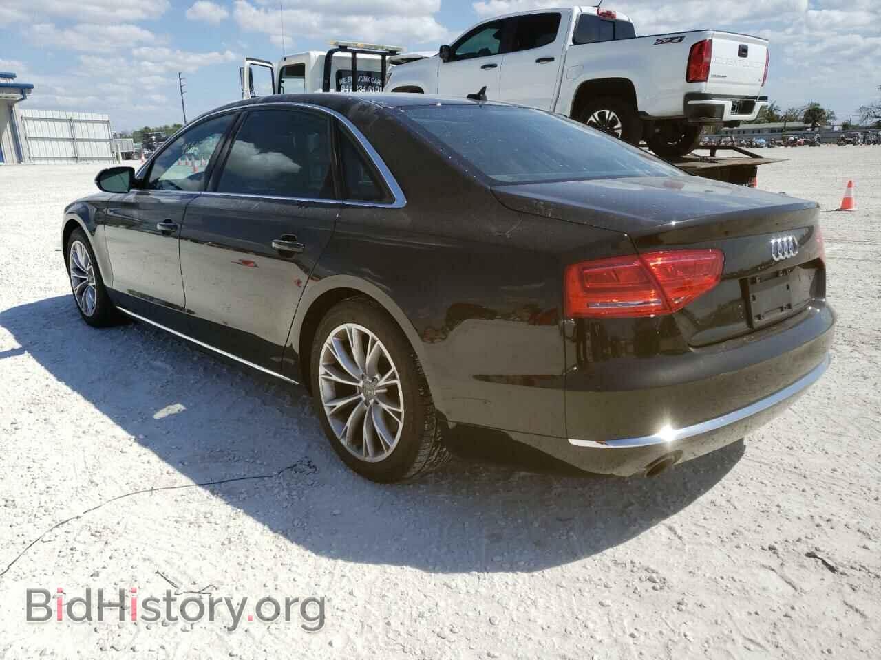 2011 AUDI A8 - VIN: WAURVAFD5BN010924 - Фото 2