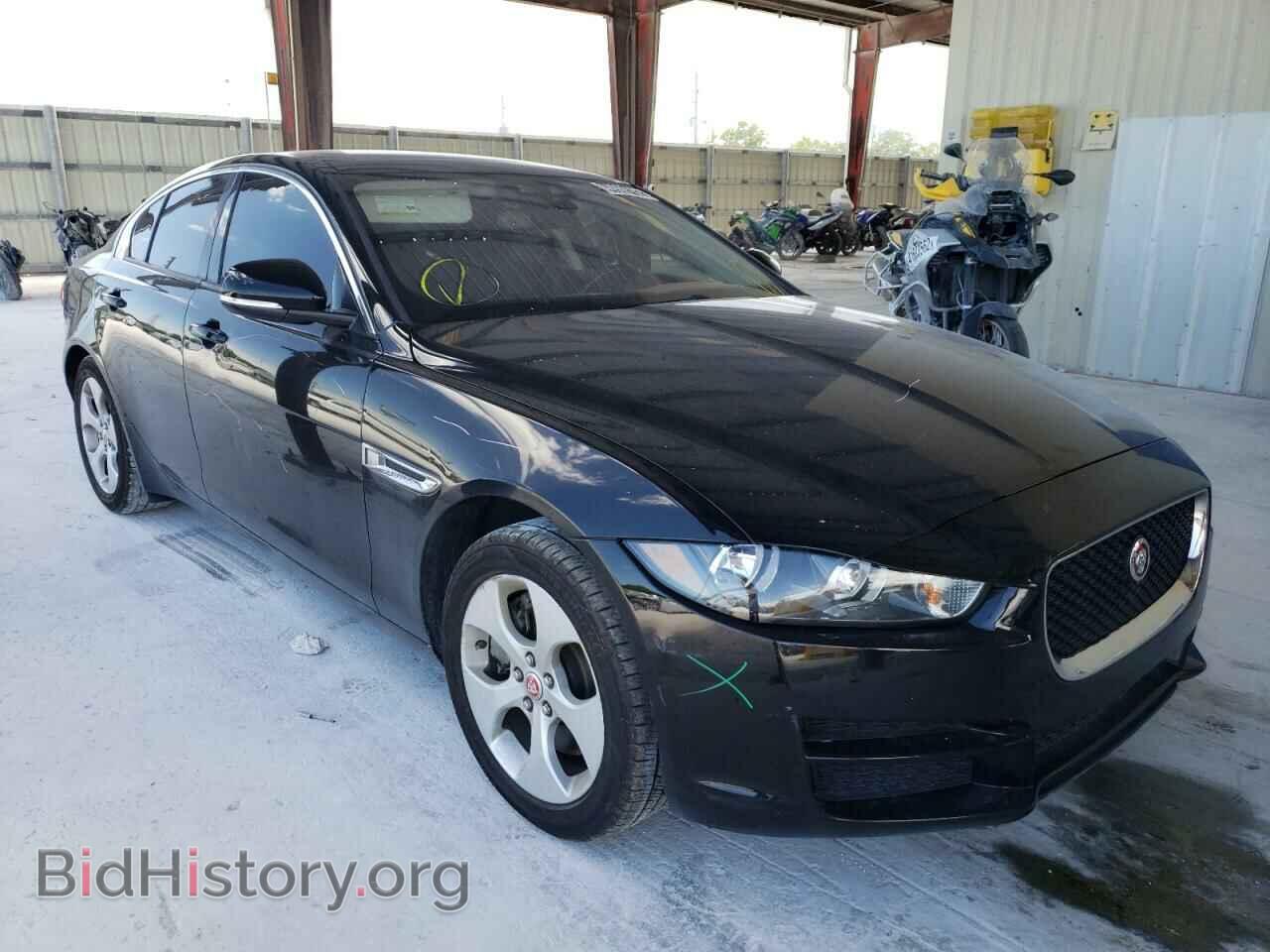 Photo SAJAR4BG5HA972700 - JAGUAR XE 2017