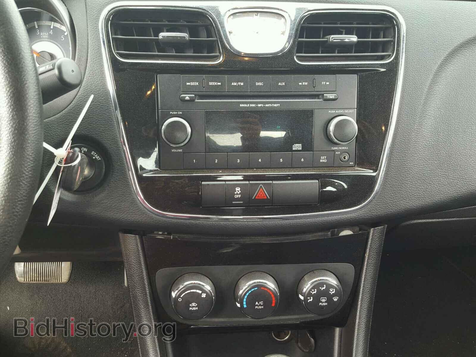 2012 CHRYSLER 200 - VIN: 1C3CCBAB4CN205235 - Фото 9