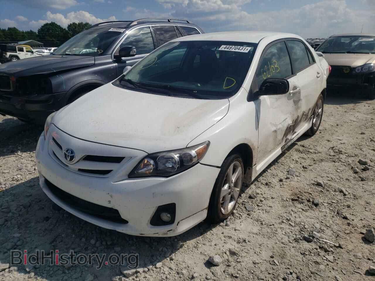 2011 TOYOTA COROLLA - VIN: 2T1BU4EE2BC723012 - Photo 2