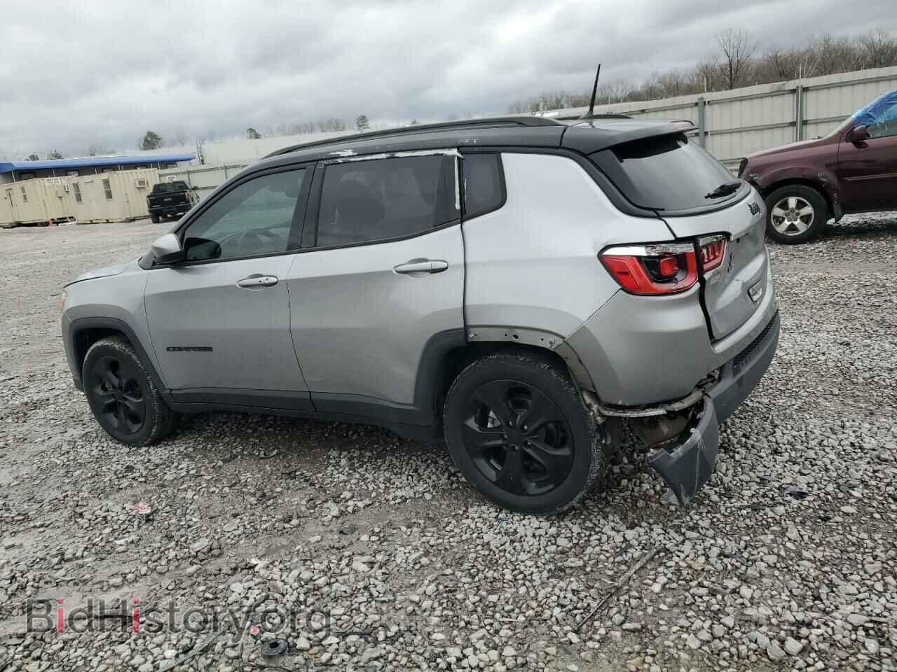 2018 JEEP COMPASS - VIN: 3C4NJCBB0JT324704 - Photo 2
